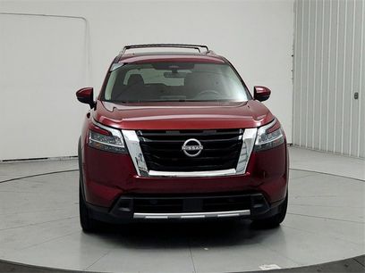 Used 2024 Nissan Pathfinder SL w/ SL Premium Package