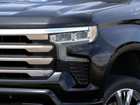 New 2026 Chevrolet Silverado 1500 High Country AWD/4WD image 10