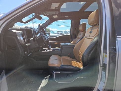 Used 2023 Ford F350 Platinum AWD/4WD image 12