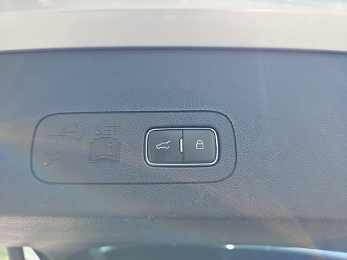 Used 2023 Lincoln Aviator AWD w/ Premium Package image 34