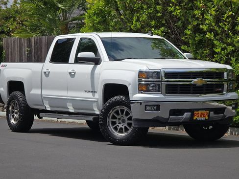 Used 2015 Chevrolet Silverado 1500 LT w/ All Star Edition AWD/4WD image 2