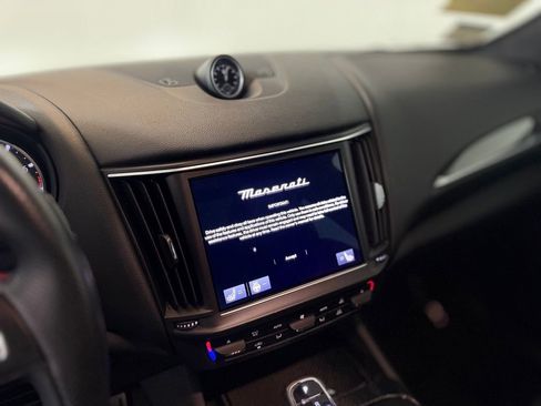 Used 2023 Maserati Levante Modena image 23
