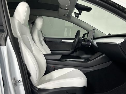 Used 2023 Tesla Model Y Long Range AWD/4WD image 8