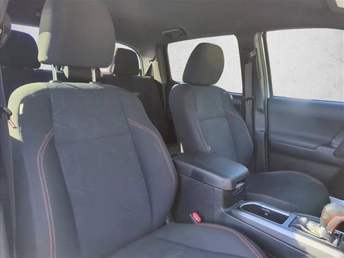 Used 2020 Toyota Tacoma TRD Sport image 23
