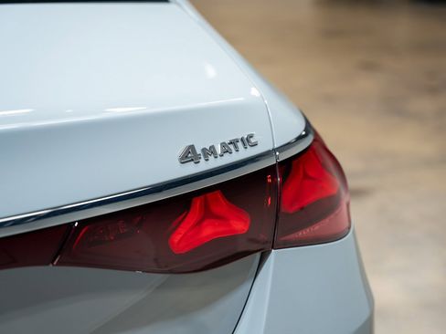 Used 2024 Mercedes-Benz E 350 4MATIC Sedan w/ Driver Assistance Package image 17