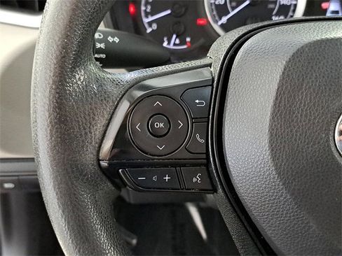 Used 2022 Toyota Corolla LE image 24