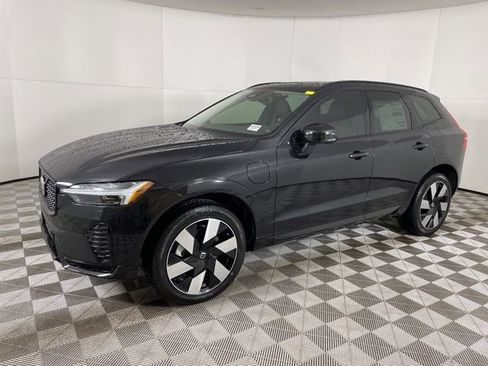 Certified 2024 Volvo XC60 T8 Plus w/ Protection Package Premier AWD/4WD image 6