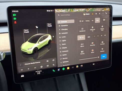 Used 2024 Tesla Model Y Performance image 15