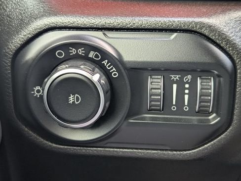 Used 2020 Jeep Wrangler Unlimited Rubicon AWD/4WD image 22