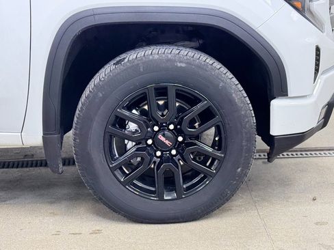 Used 2024 GMC Sierra 1500 Elevation image 4