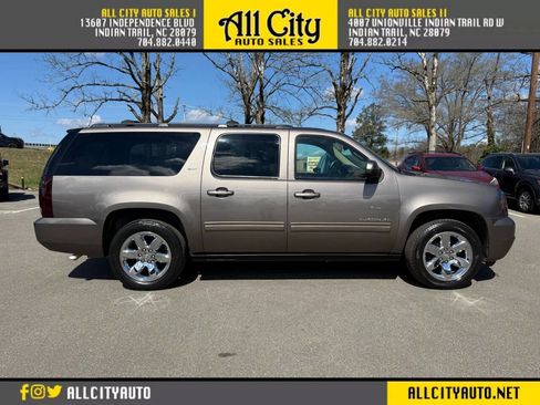 Used 2011 GMC Yukon XL SLT w/ SLT-2 Equipment Package RWD image 8