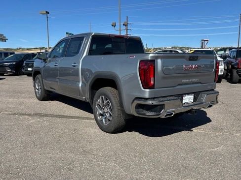 New 2026 GMC Sierra 1500 SLT AWD/4WD image 3