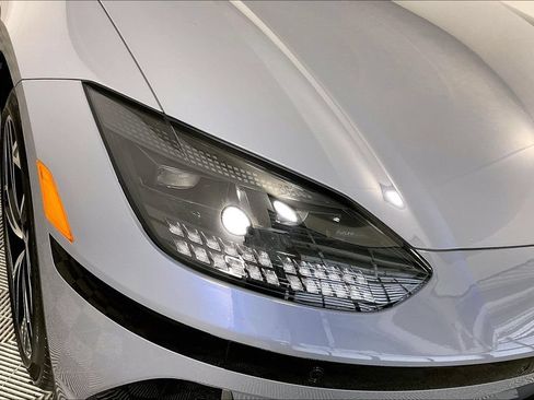 Used 2025 Hyundai Ioniq 6 SEL RWD image 27