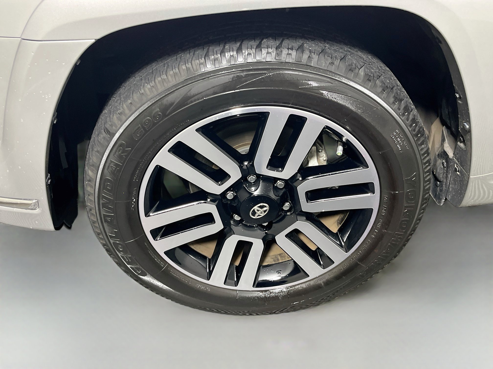 Used 2023 Toyota 4Runner Limited RWD image 13