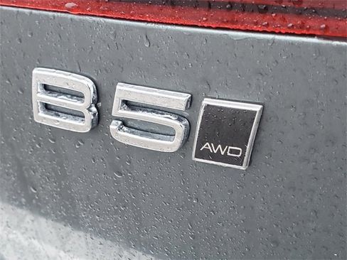 New 2026 Volvo V60 B5 Cross Country Ultra w/ Protection Package Premier image 8