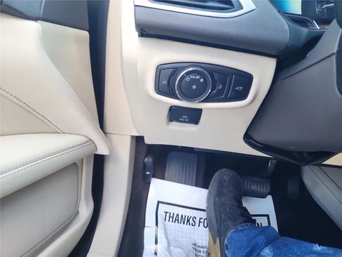 Used 2017 Lincoln MKZ Reserve image 27