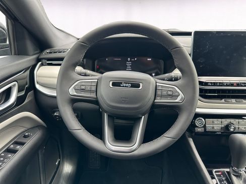 Used 2026 Jeep Compass Limited w/ Sun, Sound & Navigation Group image 12