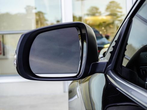 Used 2023 INFINITI QX55 Essential image 33