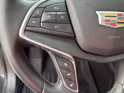 Used 2017 Cadillac XT5 Luxury w/ Driver Awareness Package FWD image 23