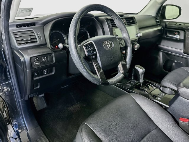 Certified 2019 Toyota 4Runner TRD Off-Road Premium AWD/4WD image 10