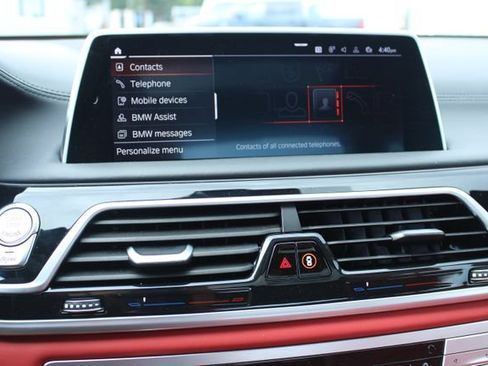 Used 2022 BMW 750i xDrive w/ M Sport Package AWD/4WD image 28
