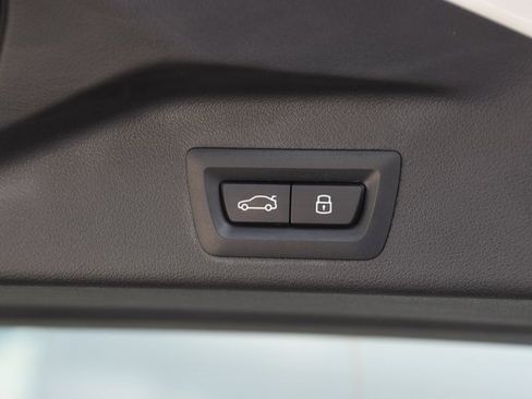 Used 2024 BMW X5 xDrive50e image 26