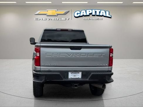 Used 2025 Chevrolet Silverado 2500 Custom w/ Custom Value Package AWD/4WD image 4
