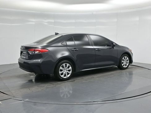 Used 2024 Toyota Corolla LE image 25