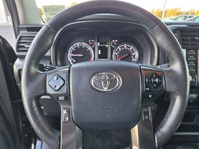 Certified 2023 Toyota 4Runner TRD Off-Road Premium w/ Moonroof Package AWD/4WD image 24