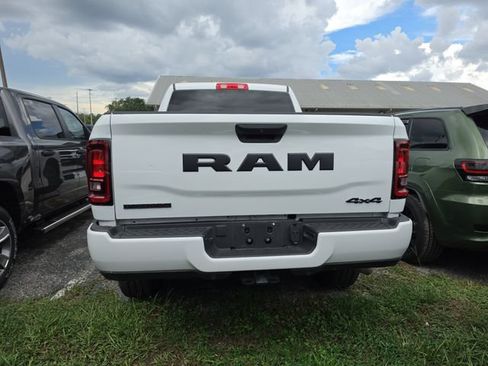 Used 2026 RAM 2500 Big Horn AWD/4WD image 4