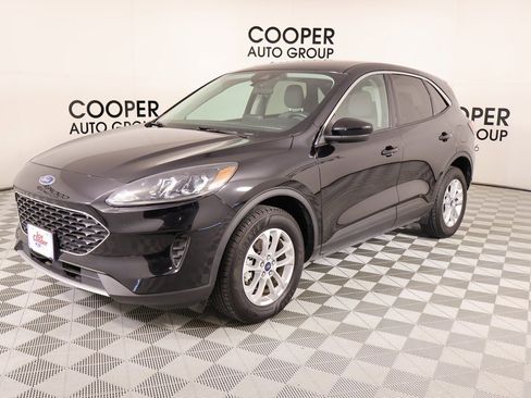 Used 2021 Ford Escape SE image 9