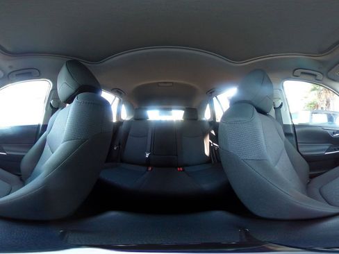 Used 2025 Toyota RAV4 XLE w/ Convenience Package image 44