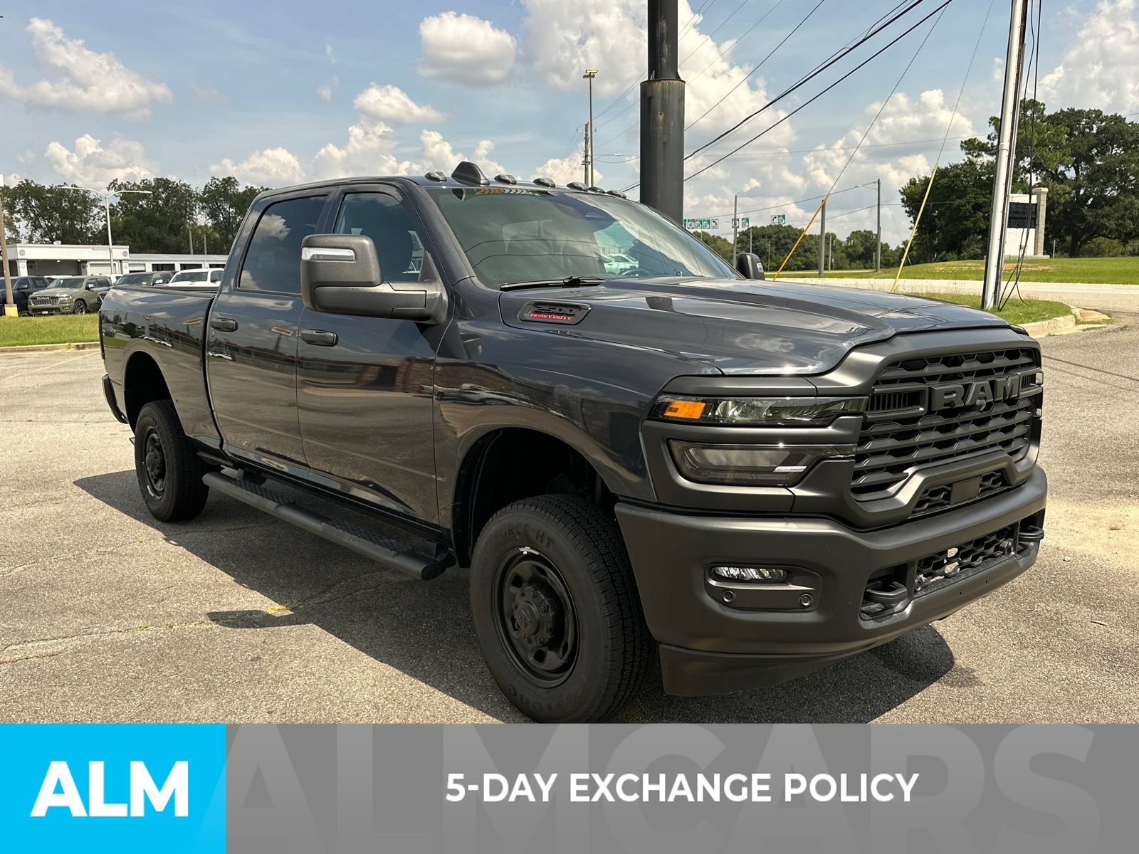 Used 2026 RAM 2500 Tradesman AWD/4WD image 3