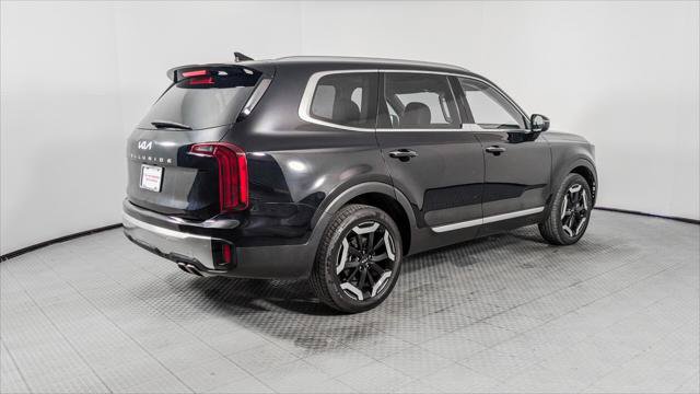 Used 2025 Kia Telluride S FWD image 8