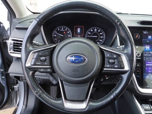Used 2021 Subaru Outback Limited image 7