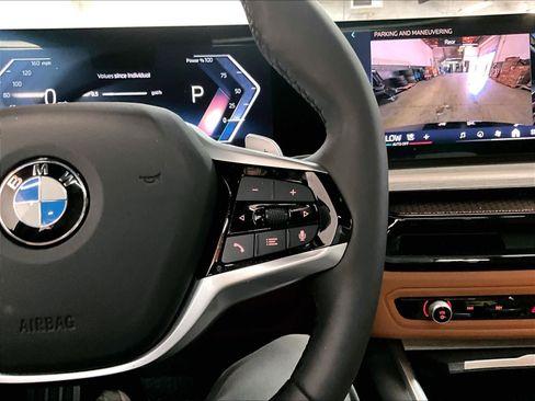 Certified 2025 BMW 330i Sedan image 20