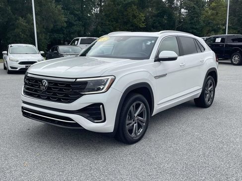 Certified 2024 Volkswagen Atlas Cross Sport SEL R-Line AWD/4WD image 4