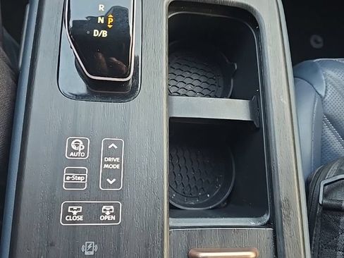 Used 2023 Nissan Ariya AWD/4WD image 7