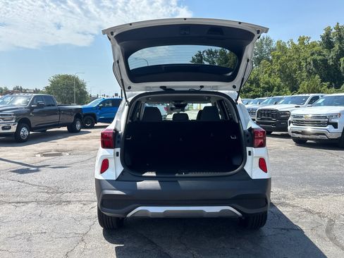 Used 2023 Kia Seltos LX image 18