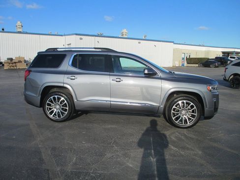 Used 2021 GMC Acadia Denali w/ Denali Ultimate Package image 4