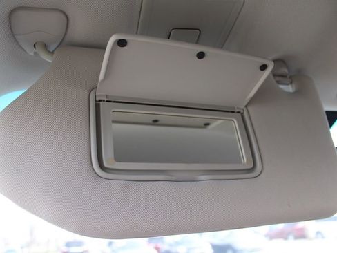 Used 2018 Nissan Pathfinder SV image 42