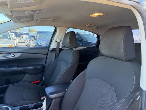 Used 2021 Kia Forte LXS image 22