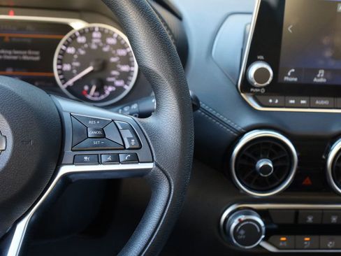 Used 2023 Nissan Sentra SV image 32