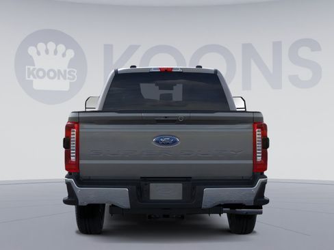 New 2026 Ford F250 Lariat w/ Chrome Package image 7