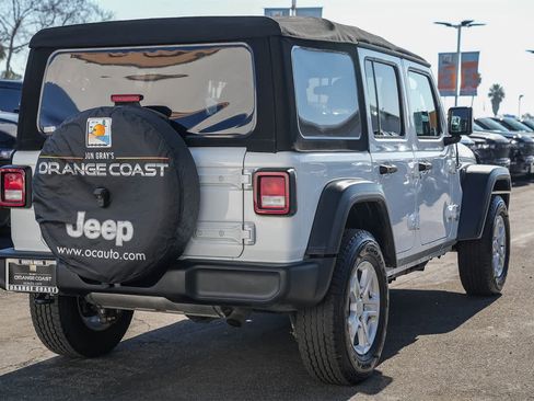 Used 2018 Jeep Wrangler Unlimited Sport S image 4