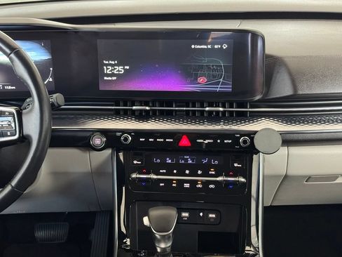 Used 2023 Kia Carnival SX Prestige FWD image 32
