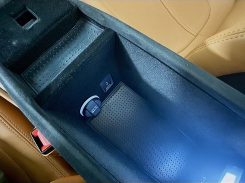 Used 2024 Ferrari Roma Spider RWD image 60
