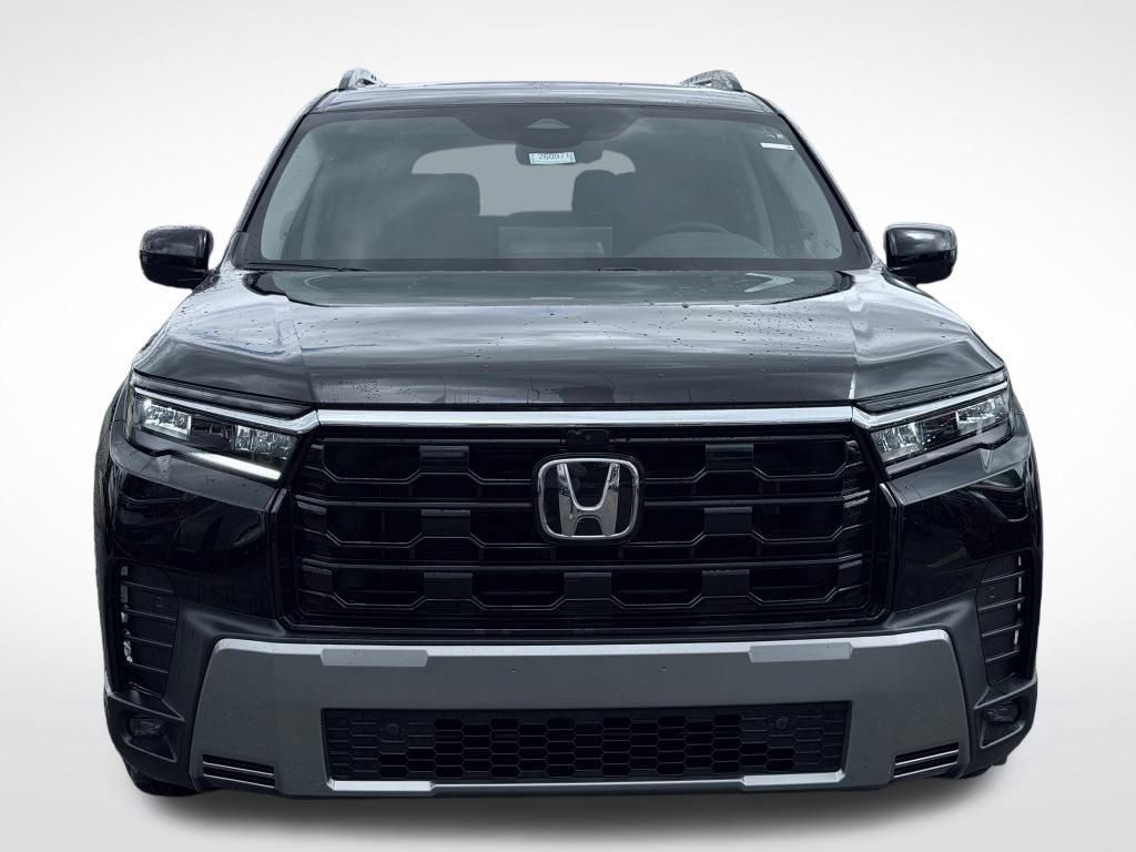 New 2026 Honda Pilot Touring image 2