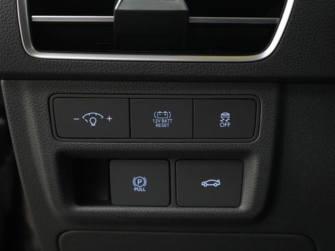 Certified 2025 Hyundai Sonata SEL FWD image 24