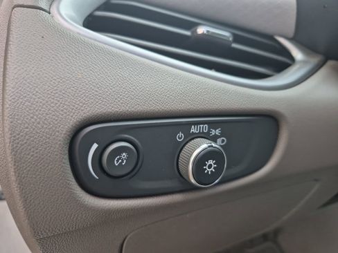 Used 2020 Chevrolet Malibu LS image 15